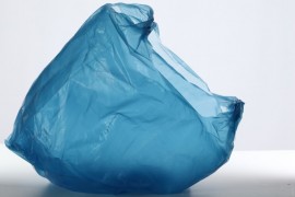Νέα Ευρωπαϊκή οδηγία για πλαστικές σακούλες μεταφοράς